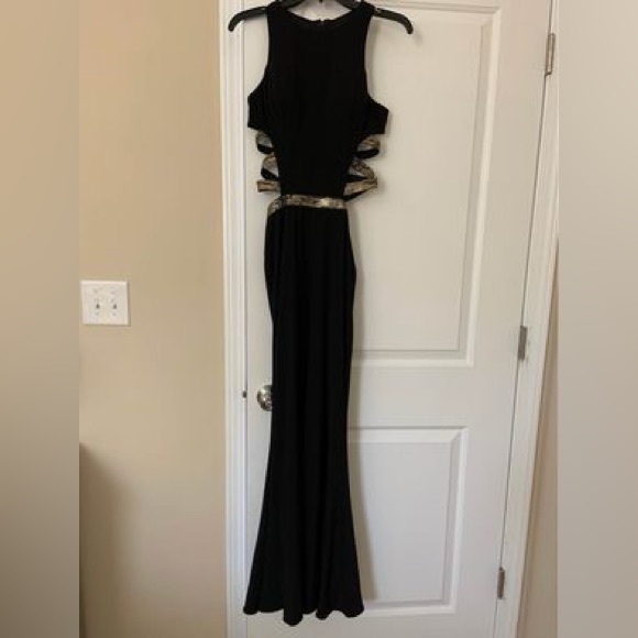 Faviana Prom dress - Picture 4 of 6